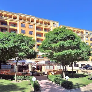 Hotel apartamentowy Paradise Park